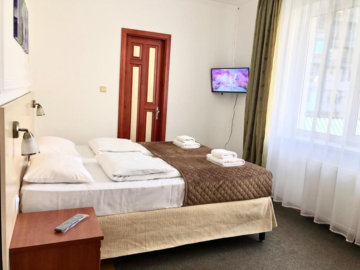 Авіа Leilighet Uzjhorod Eksteriør bilde